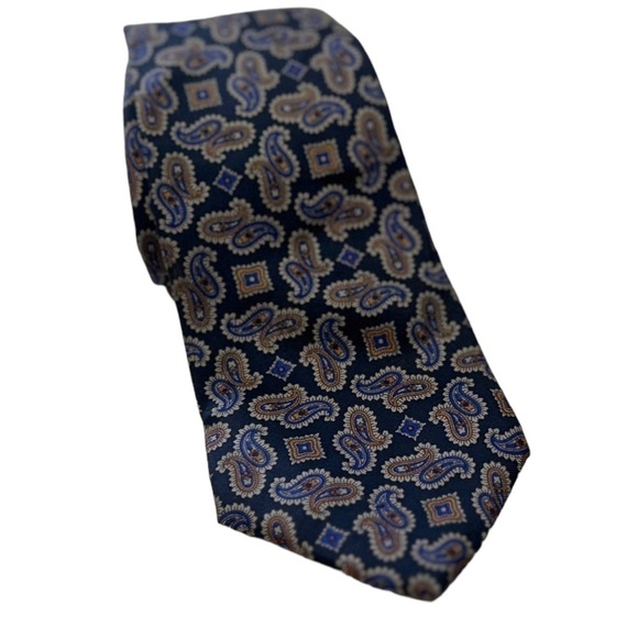 Vintage Liberty Of London 100% Silk Tie 
USA Made - Picture 2 of 8